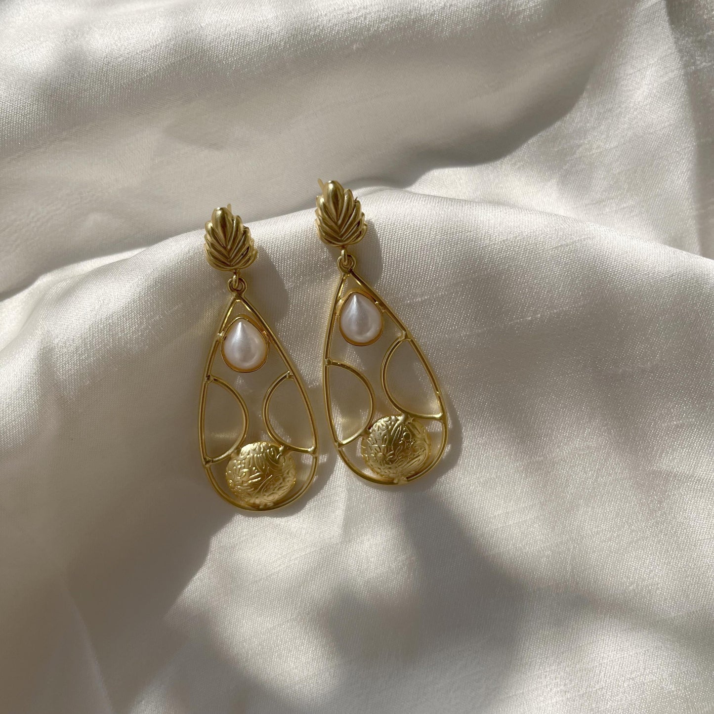 Droplet Dazzel Earrings