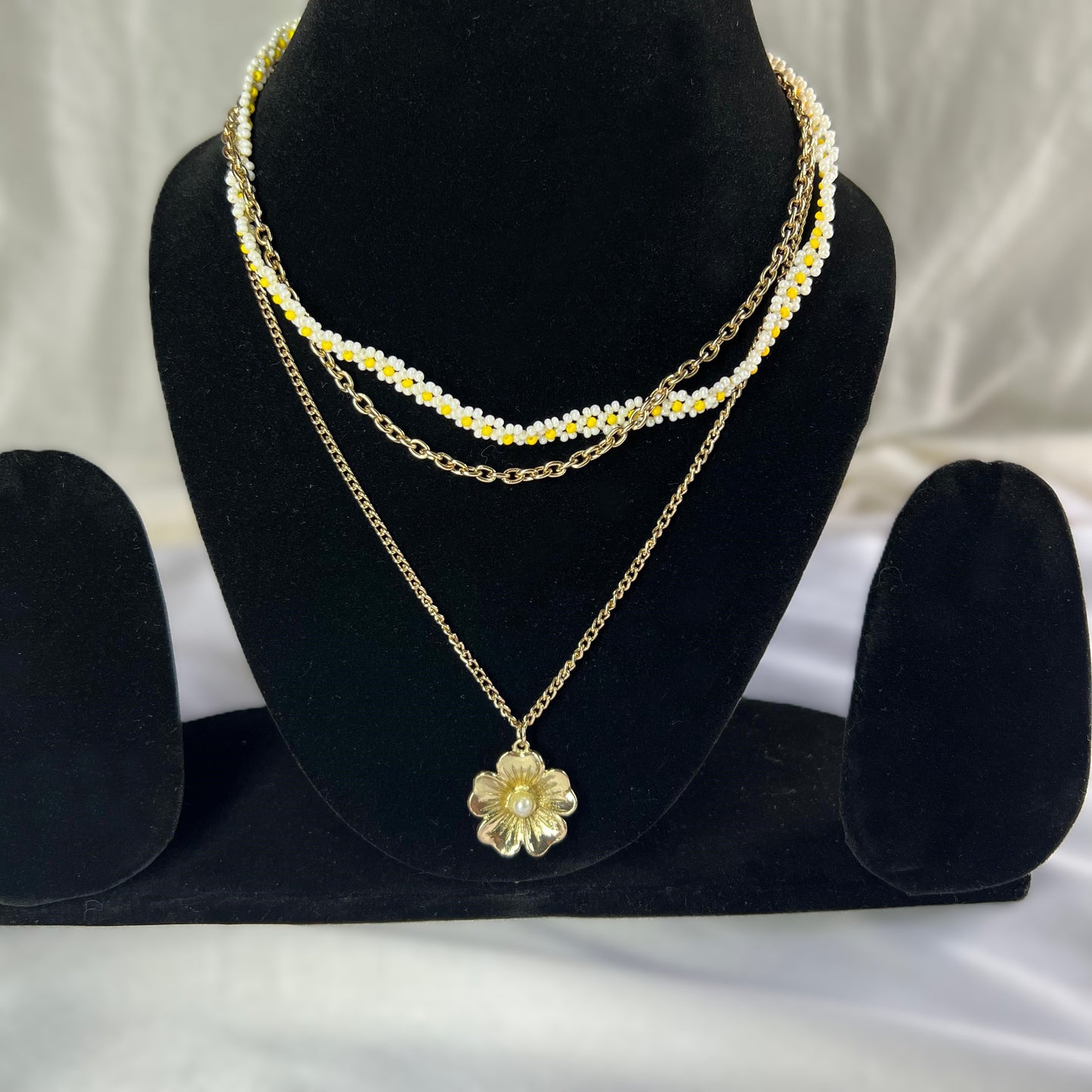 Dazzle Bloom Trio Necklace