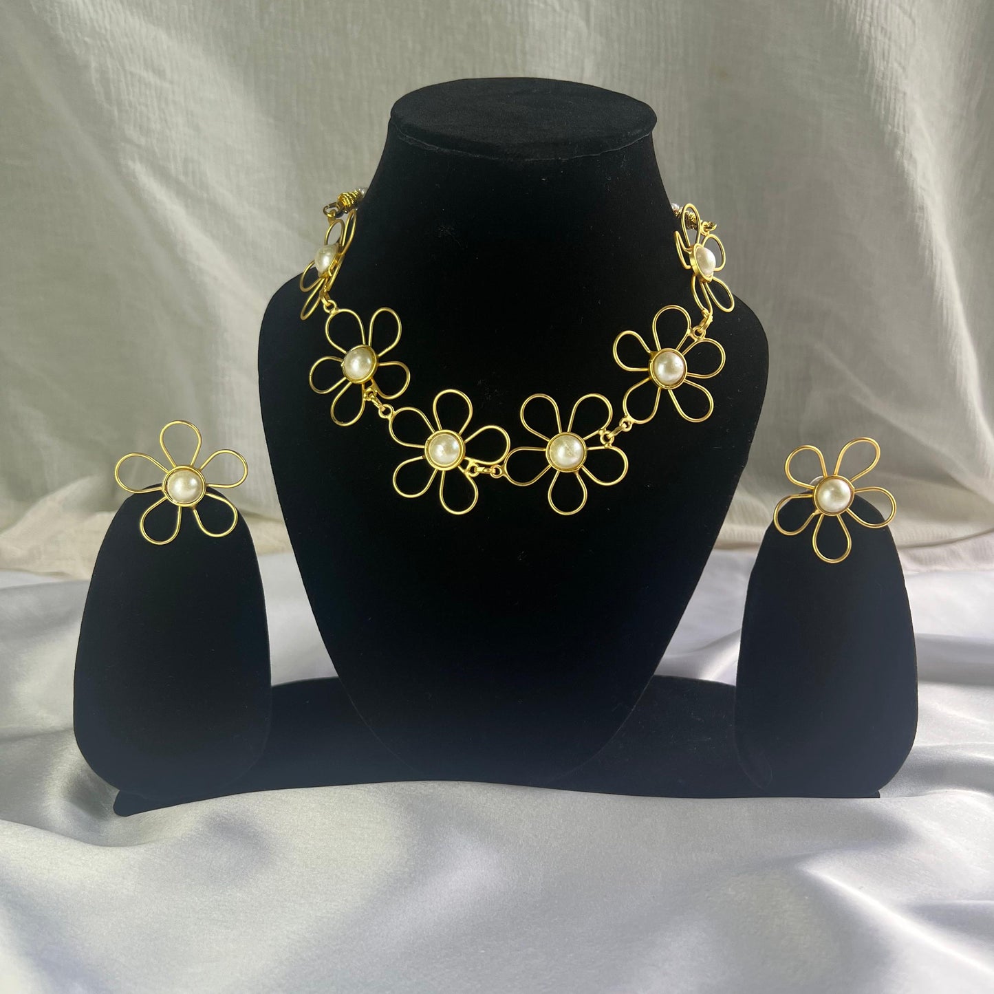 Phool Choker