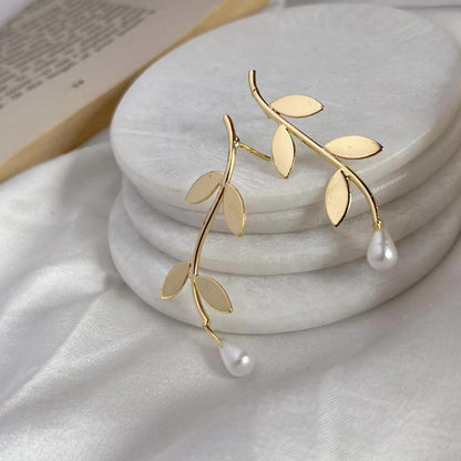 Enchanted Leaflet Earrings